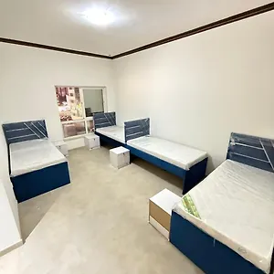 Backpackers Heaven ! 18 Beds In A 2 Bedroom In Front Of Union Metro Station Diera Dubai